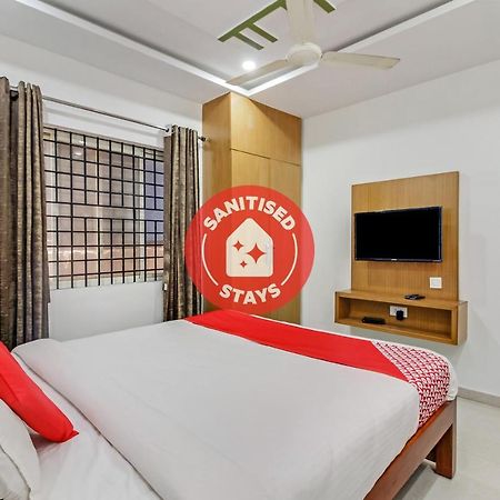 Oyo 28303 Yesh Comforts Otel Madikeri Dış mekan fotoğraf