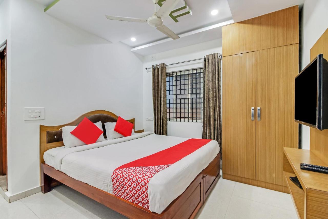 Oyo 28303 Yesh Comforts Otel Madikeri Dış mekan fotoğraf