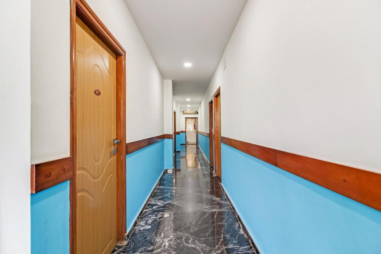 Oyo 28303 Yesh Comforts Otel Madikeri Dış mekan fotoğraf